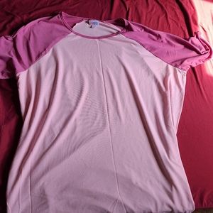 Large LulaRoe Randy Baseball tee